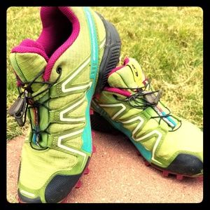 Salomon trail mud running shoes